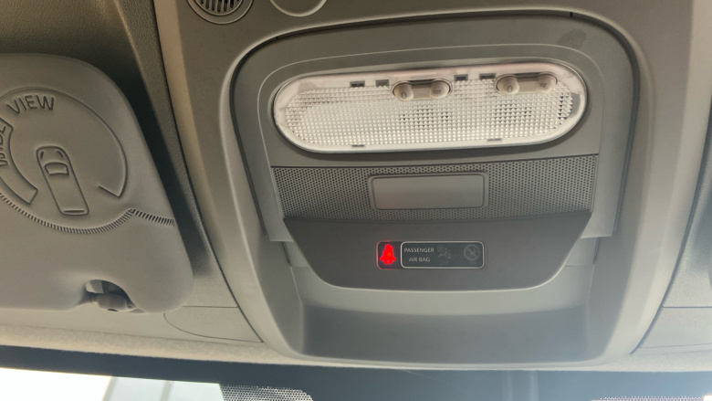 Renault Master Mwb Diesel Fwd MM35dCi 135 Business+ Medium Roof Van